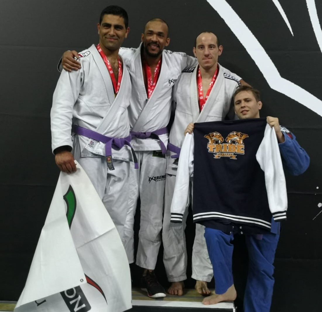 podio-degli-assoluti-al-pistoia-jiu-jitsu-challenge-2019.jpg