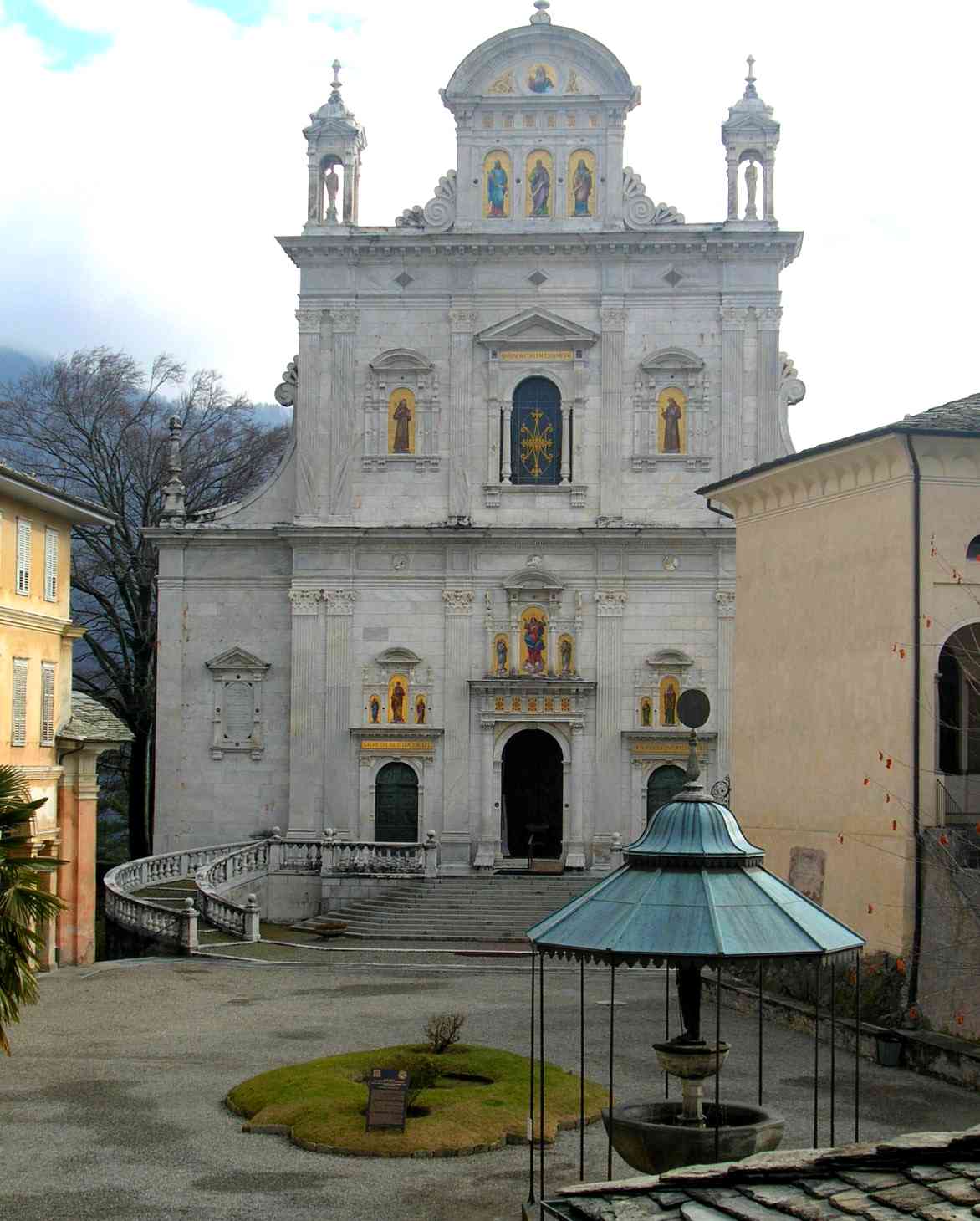 varallo-basilica.jpg